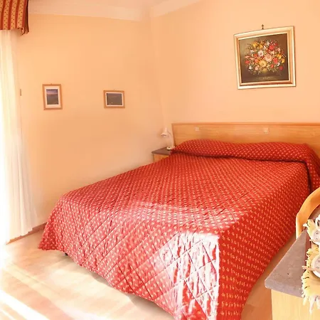 Savoia 2* Ospedaletti