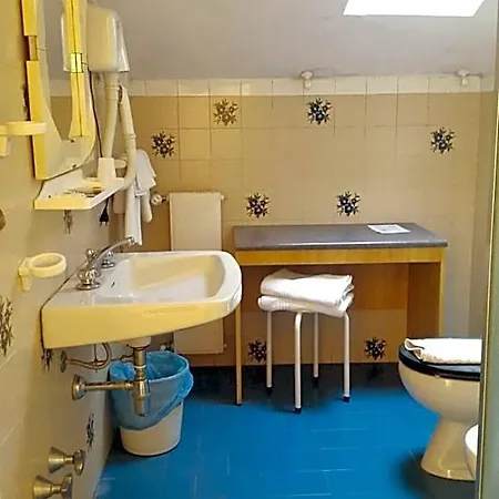 Hotel Savoia 2*