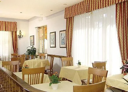 Savoia 2* Ospedaletti