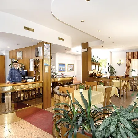 Savoia Hotel 2*