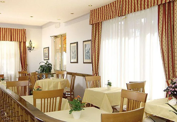 Savoia 2* Ospedaletti